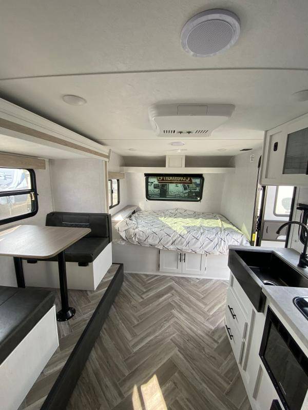 2022 COLEMAN RUBICON 1708BH by KEYSTONE - Chemo RV | Trailer, RV ...